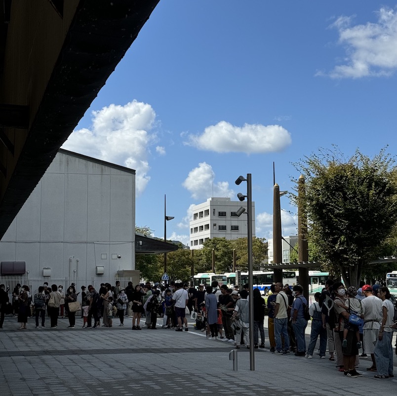 瑞風・防府駅でのお出迎えお見送りの様子1